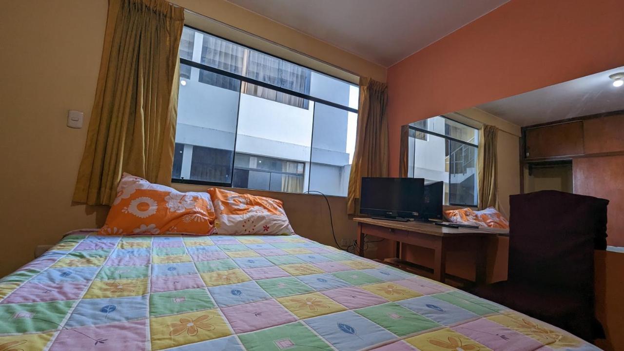 Hospedaje Arequipa Ayacucho Esterno foto